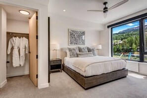 2 Schlafzimmer, Reisekinderbett, WLAN, Bettwäsche