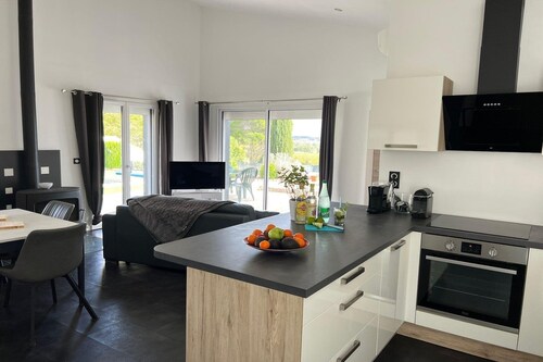 Modern Comfort in Minervois