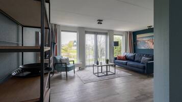 Smart TV, DVD player