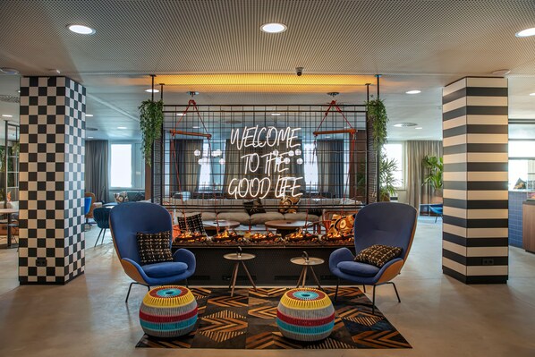 Lounge - Loginn Hotel Offenbach (Offenbach am Main)