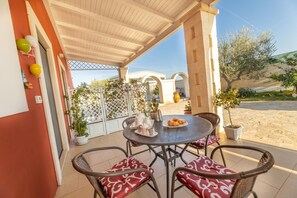 Outdoor dining - Tenuta Del Sole - Fasano (Fasano)