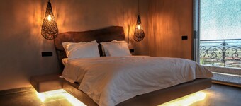 Meteora Heaven and Earth