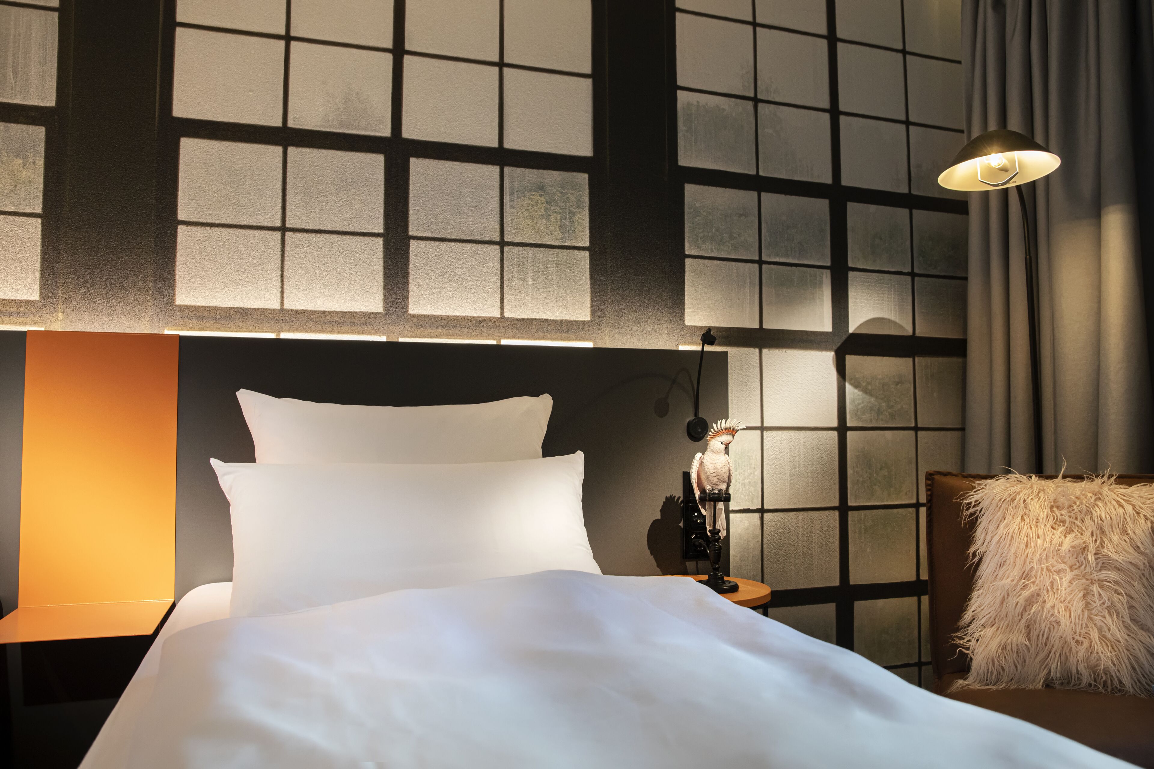 Bureau, Wi-Fi gratuit, draps fournis