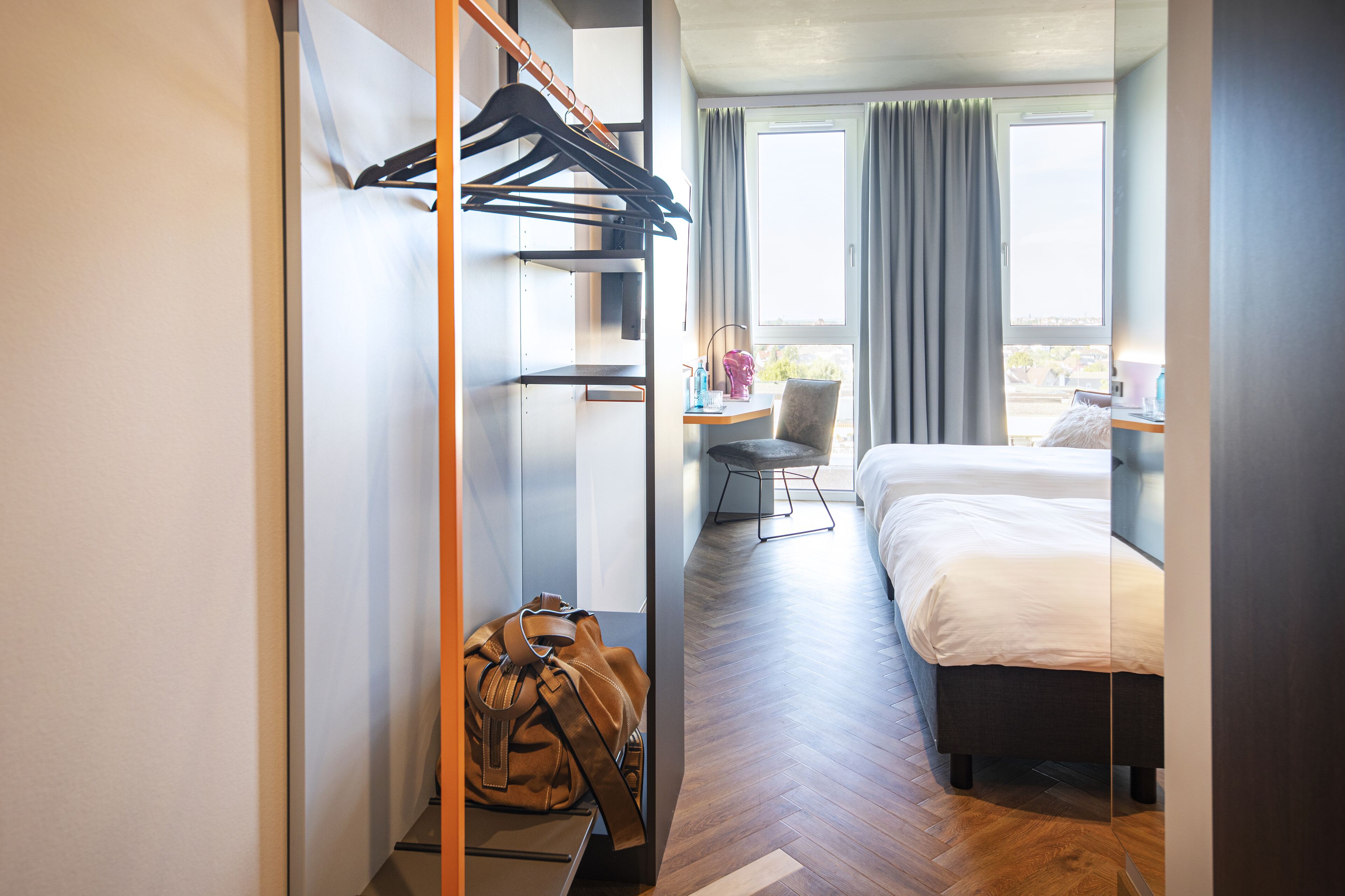 Superior Twin Room | Desk, WiFi (free), bed sheets