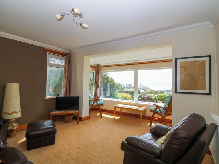 Cwm Eilir, Pet Friendly, Country Holiday Cottage In Criccieth - Criccieth