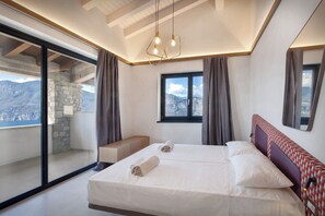 2 bedrooms, WiFi, bed sheets - Villa Divina22 - APT Divina with pool and lake view (Veneto)