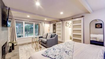 Bureau, fer et planche à repasser, Wi-Fi gratuit, draps fournis