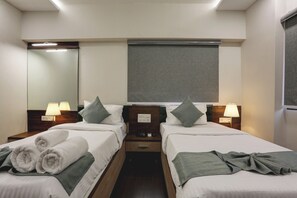 Executive Room | Premium bedding, in-room safe, desk, laptop workspace - Hotel Ozone Inn (Mumbai)