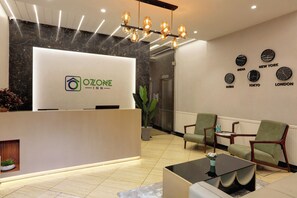 Reception - Hotel Ozone Inn (Mumbai)