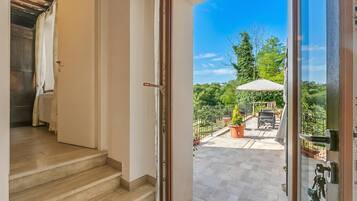 Familienapartment, 2 Schlafzimmer, 2 Bäder (Podere del Ciacchi Among Tuscany) | Innenbereich
