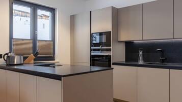 Fridge, microwave, oven, dishwasher