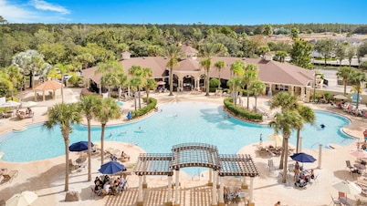 Steps from Waterpark/Pool. Next to Disney w/ Frozen, Aladdin, Beauty&Beast theme