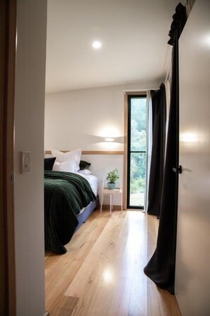 3 chambres, literie de qualité, fer et planche à repasser