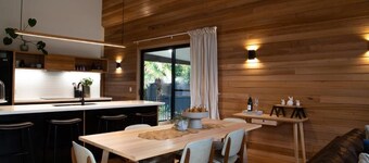 Riverstone - Perfectly positioned on the Ovens River and providing a one-of-a-kind experience