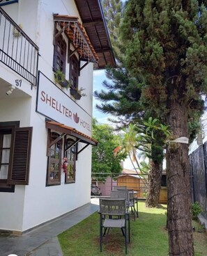 Property grounds - SHELLTER HOTEL (Holambra)