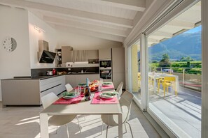 Appartamento familiare, camere multiple, 2 bagni, lato montagna (Mirabelle) | Pasti