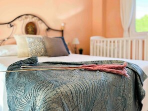 4 chambres, fer et planche Ă  repasser, accĂšs au Wi-Fi (inclus)