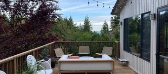 Quiet, Remote Workplace for Working Professionals