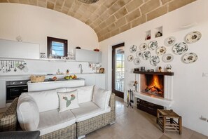 Interior - Gorgeous villa with pool 5 minutes from the beaches! (Castrignano del Capo)