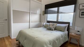 2 bedrooms, desk, iron/ironing board, free WiFi