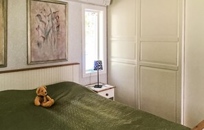 2 bedrooms