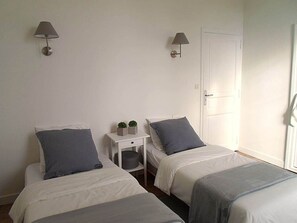 7 soverom, strykejern/-brett, wi-fi og sengetøy