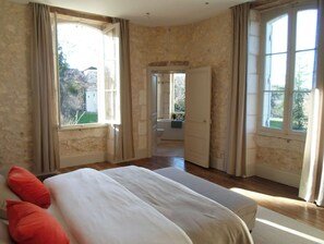 7 bedrooms