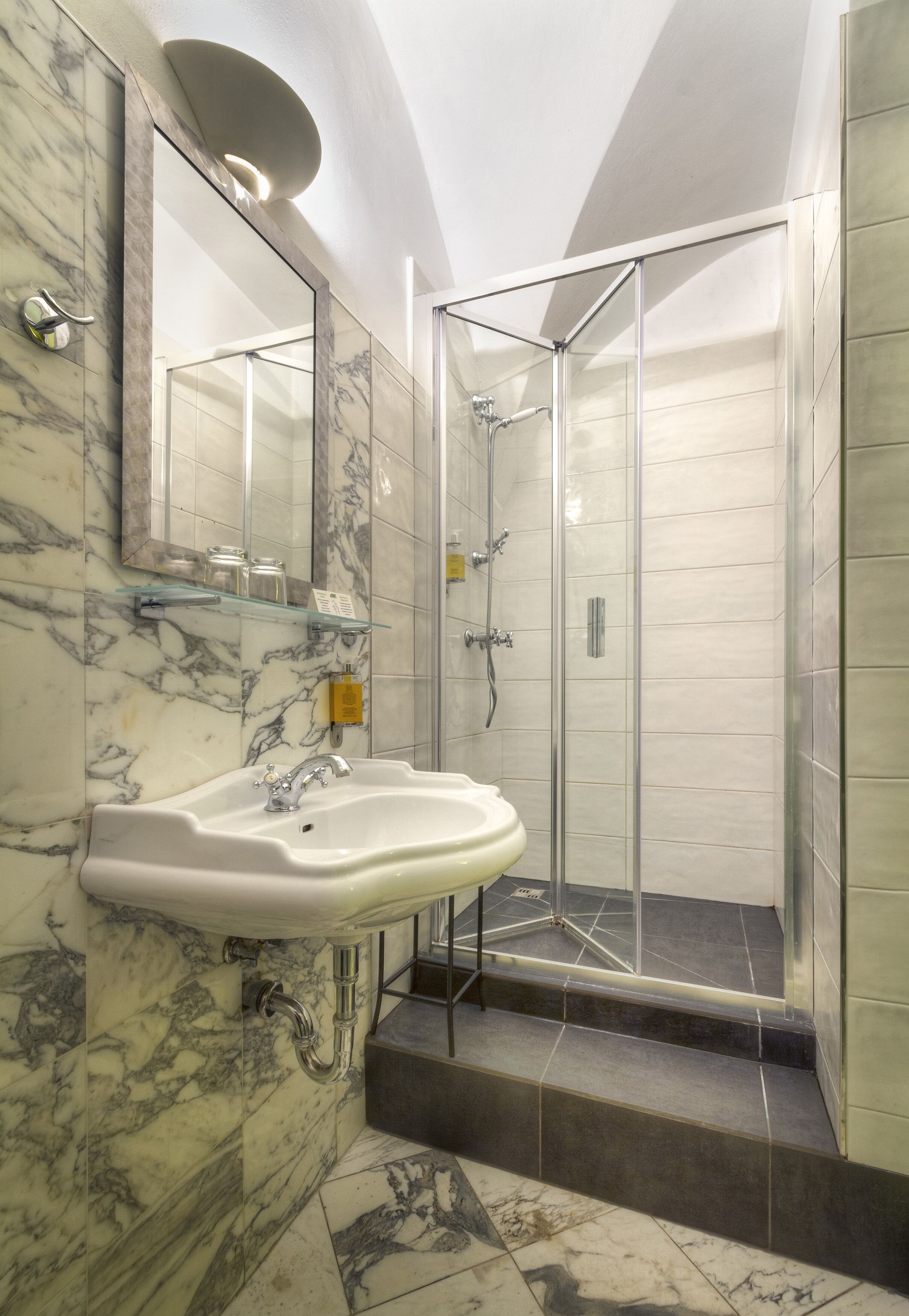 Foto - Black Star Suites