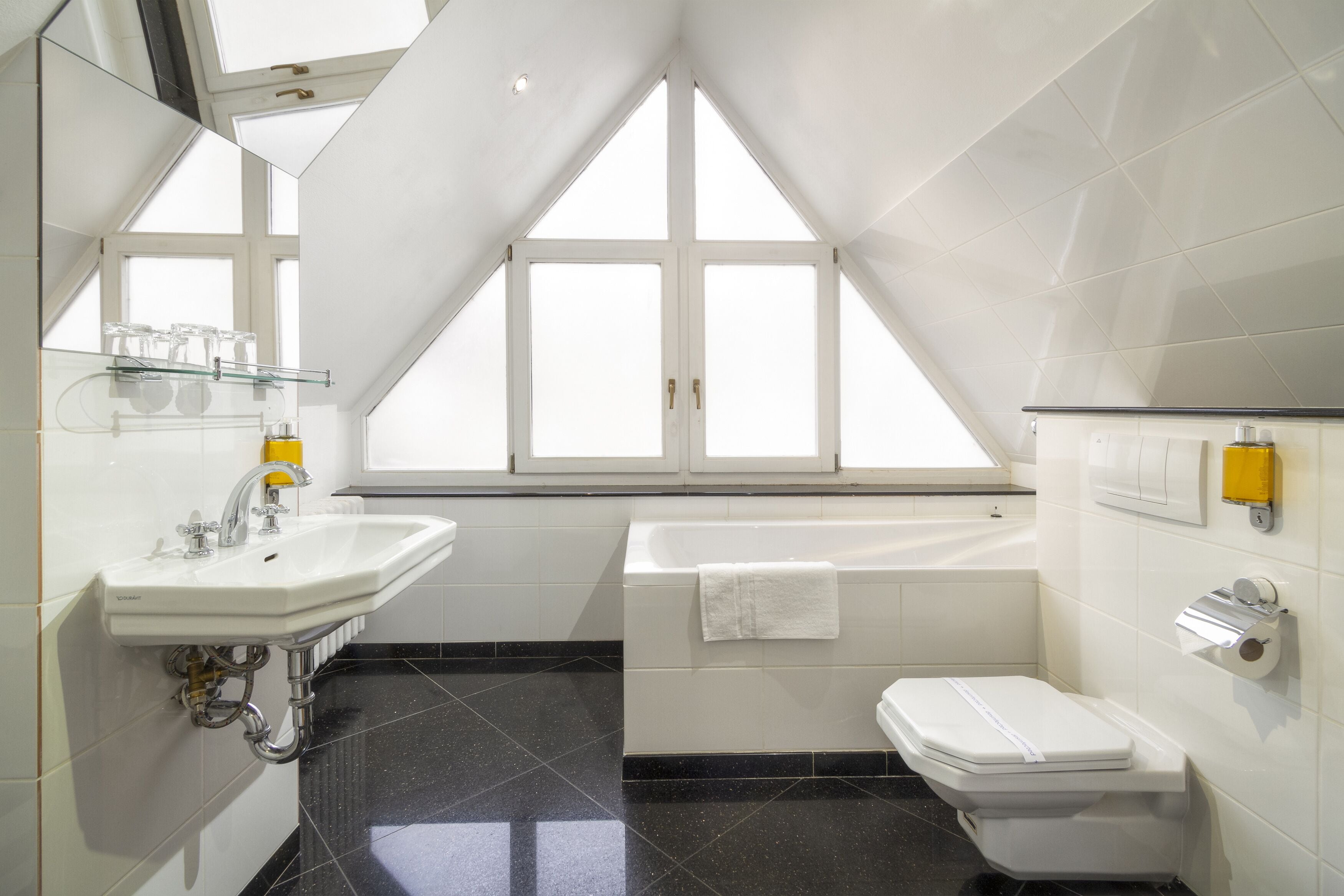 Foto - Black Star Suites