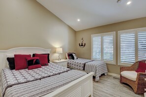 2 chambres, fer et planche à repasser, Wi-Fi, draps fournis