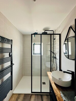 Hair dryer, towels, soap, shampoo