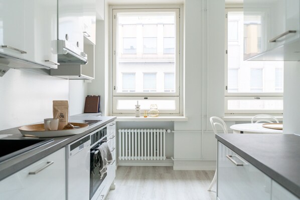 Comfort Apartment | Private kitchen | Fridge, oven, stovetop, dishwasher - Renovated 1br in Tampere city center (Tampere)