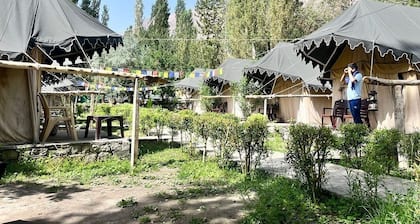 Tongspon Camp