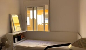 Iron/ironing board, WiFi, bed sheets