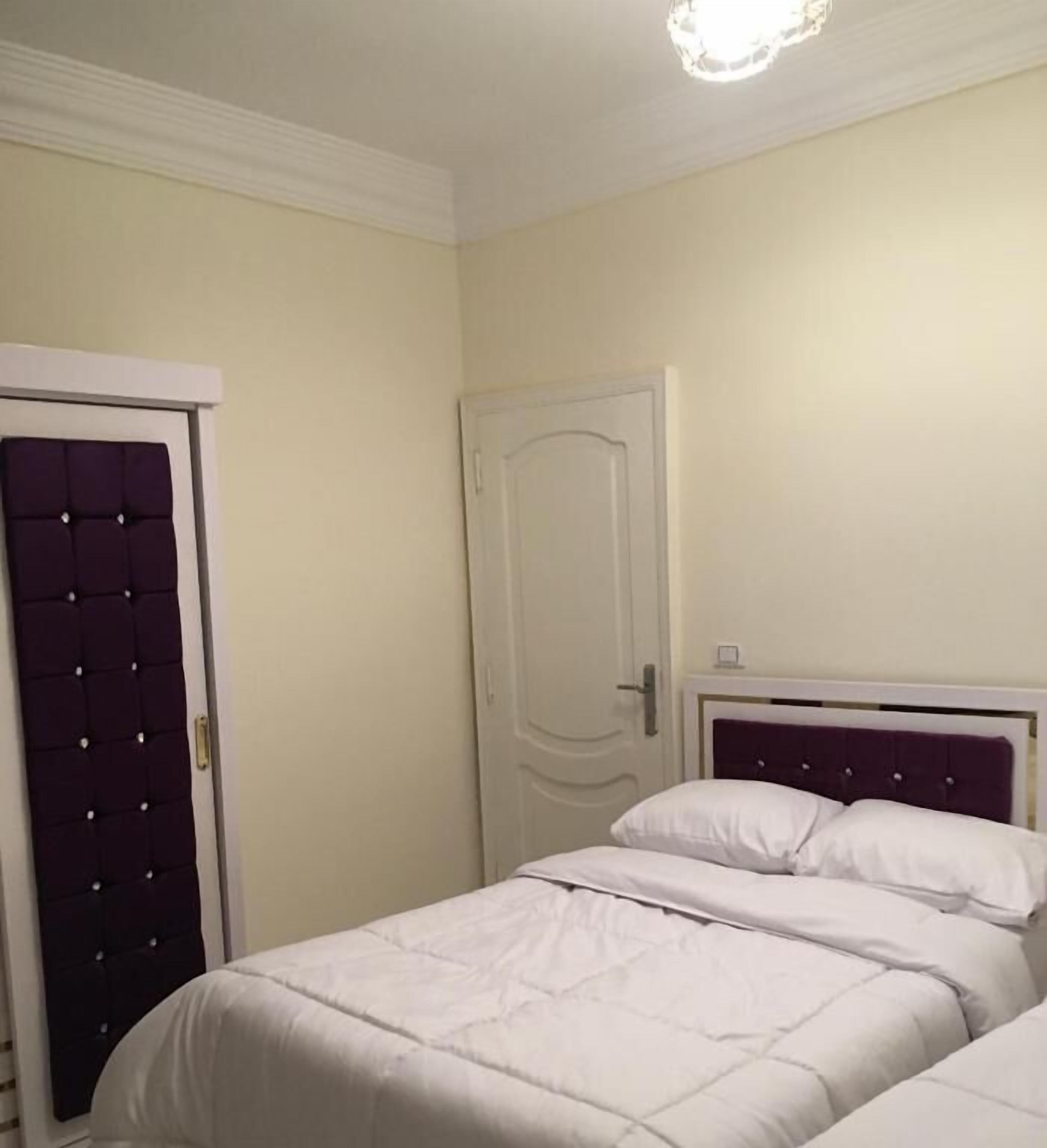 Photo - Ahmose Pyramids view inn