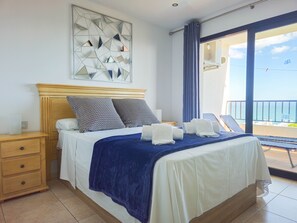 2 Schlafzimmer, Zimmersafe, Bügeleisen/Bügelbrett, Reisekinderbett