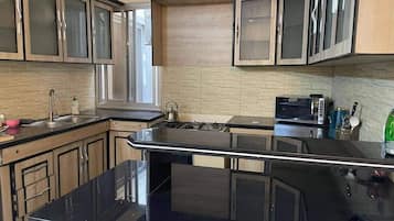 Micro-ondes, plaque de cuisson