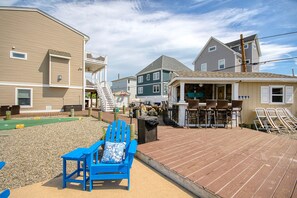 Terrace/patio - Summer Oasis with IN GROUND POOL 3 Day Minimum PET Friendly (Seaside Heights)