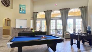 House, 5 Bedrooms | Game room
