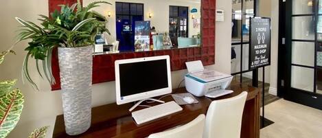 House, Multiple Bedrooms | Business center