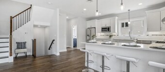 Beautiful Townhouse 30 minutes from midtown NYC!