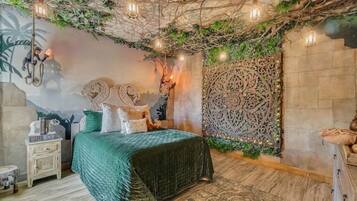 House, Multiple Bedrooms | 7 bedrooms, free WiFi