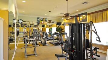 House, 5 Bedrooms | Fitness facility