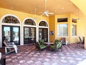 Casa, 6 quartos | Terraço/pátio