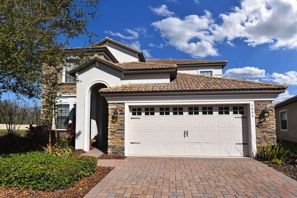 House, 6 Bedrooms | Exterior - Huge 6bed Hm Pool Gm Rm Champions Gate-1444mvd 6 Bedroom Home by RedAwning (Davenport)