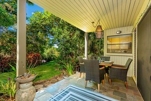 Condo, 2 Bedrooms | Outdoor dining