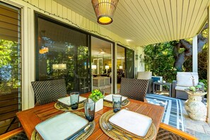 Condo, 2 Bedrooms | Outdoor dining