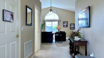 House, 3 Bedrooms | Interior