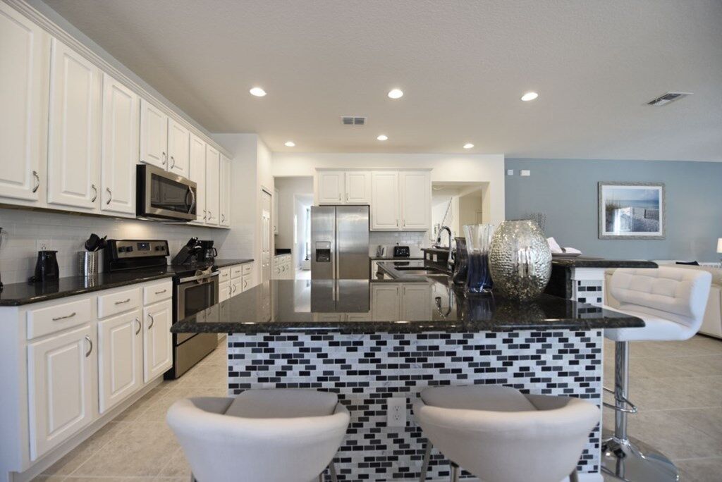 House, 6 Bedrooms | Private kitchen