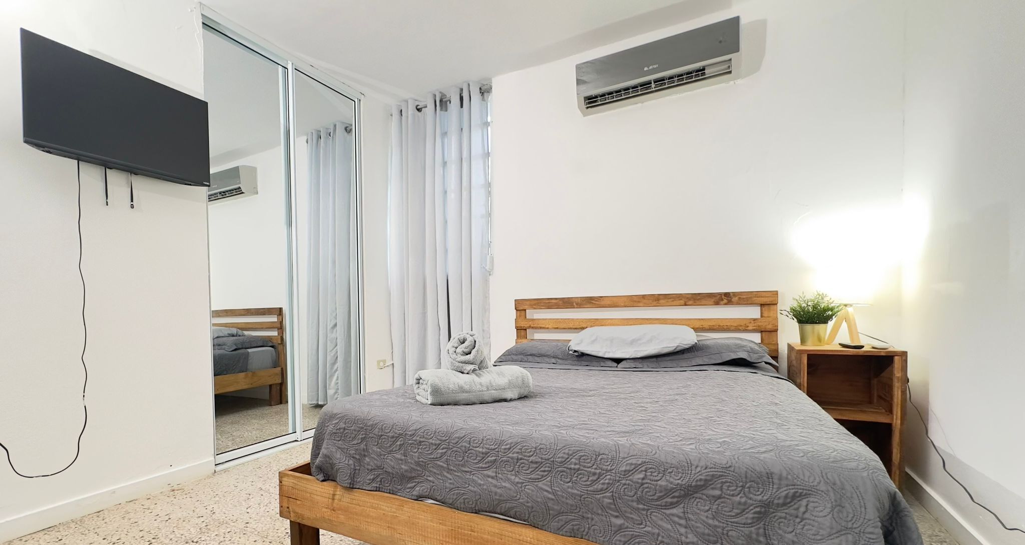 3 dormitorios, tabla de planchar con plancha, wifi y ropa de cama